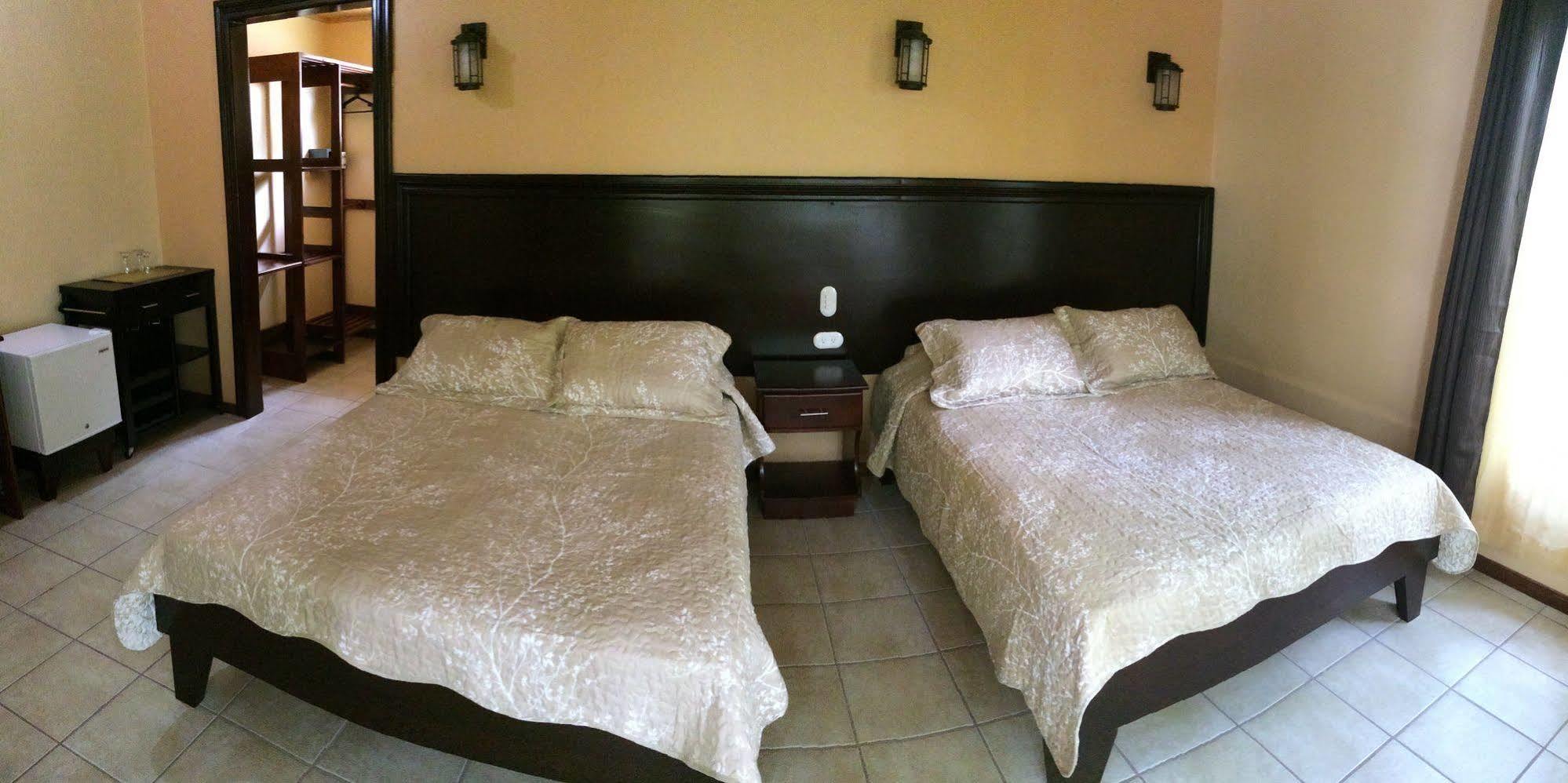 Mussaenda, Arenal Hotel La Fortuna Ngoại thất bức ảnh